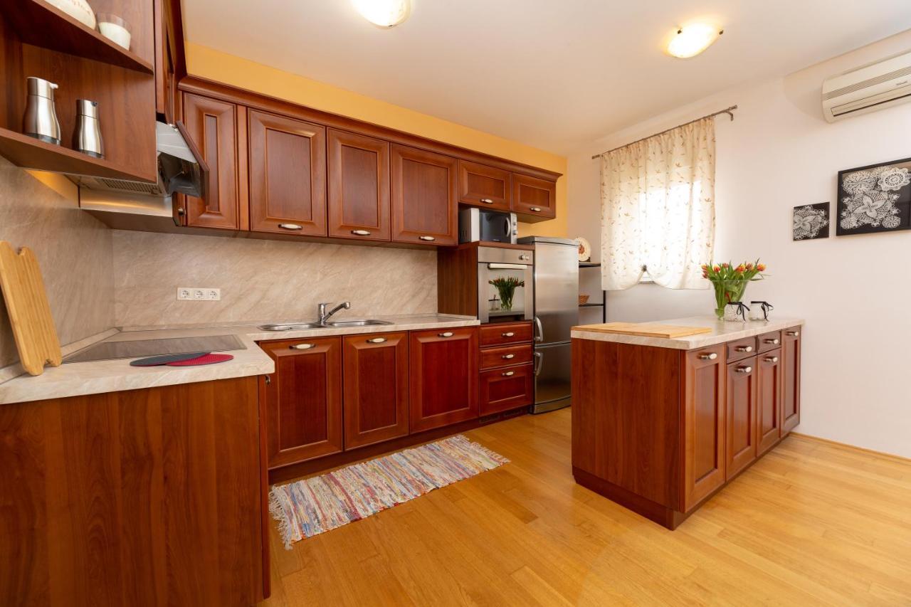 Golden Hope 4+1 Apartment Krk Krk Town Eksteriør bilde